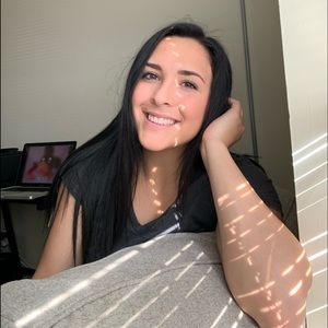 Meet your Posher, Jessica